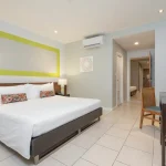 URBAN ROOM