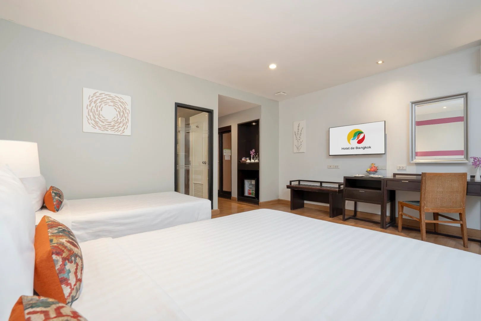 DELUXE TRIPLE ROOM
