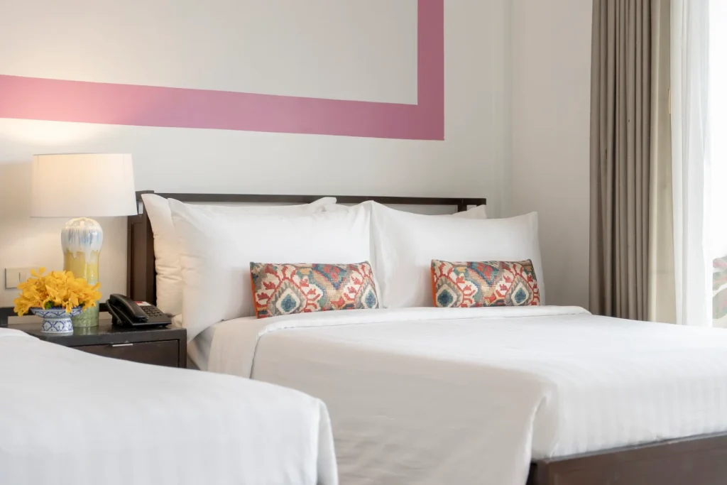 DELUXE BALCONY ROOM