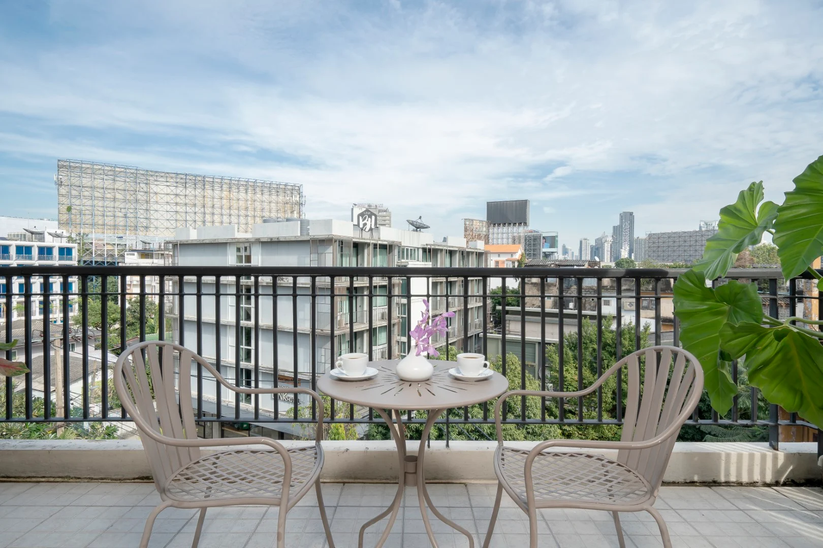 DELUXE BALCONY ROOM