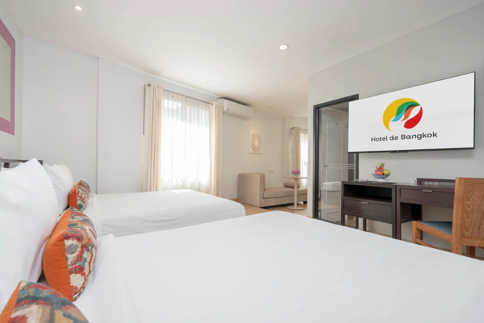 DELUXE FAMILY QUAD ROOM