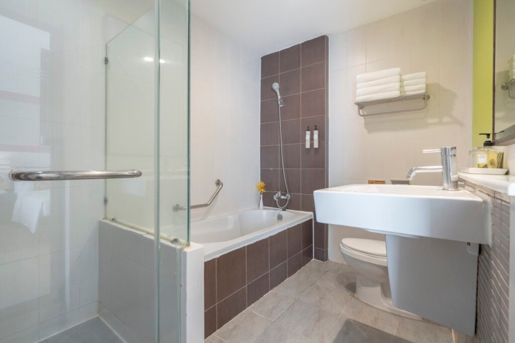DELUXE FAMILY QUAD ROOM