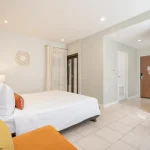 URBAN PLUS ROOM