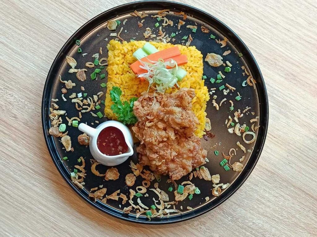 รับประทานอาหาร