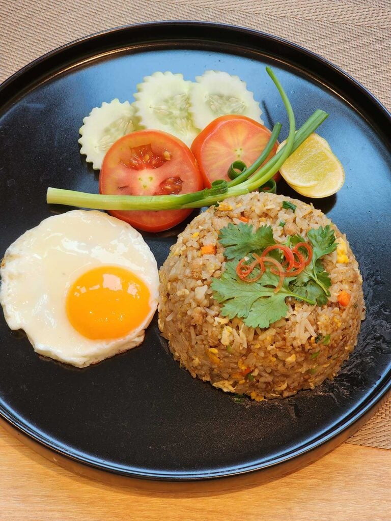รับประทานอาหาร
